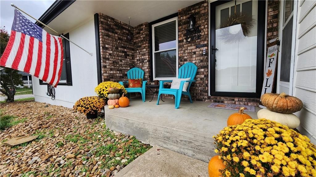 812 Apple Blossom Street, Excelsior Springs, MO 64024