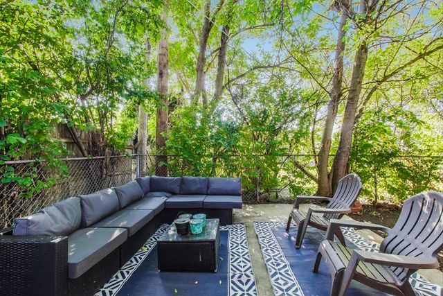 8760 N Oketo Avenue, Niles, IL 60714