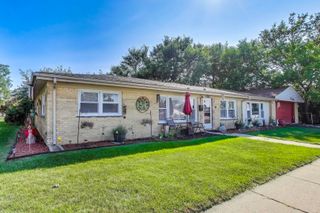 8760 N Oketo Avenue, Niles, IL 60714