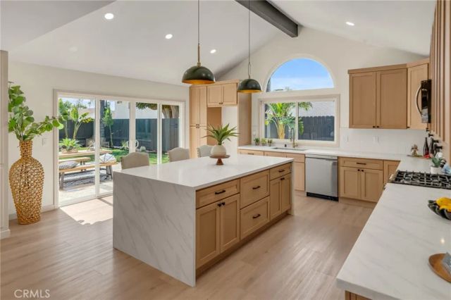 1125 Dover Way, Placentia, CA 92870