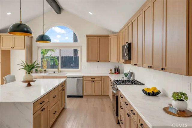 1125 Dover Way, Placentia, CA 92870