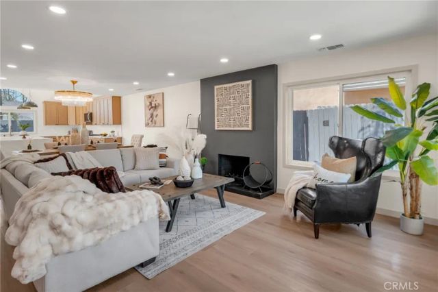 1125 Dover Way, Placentia, CA 92870