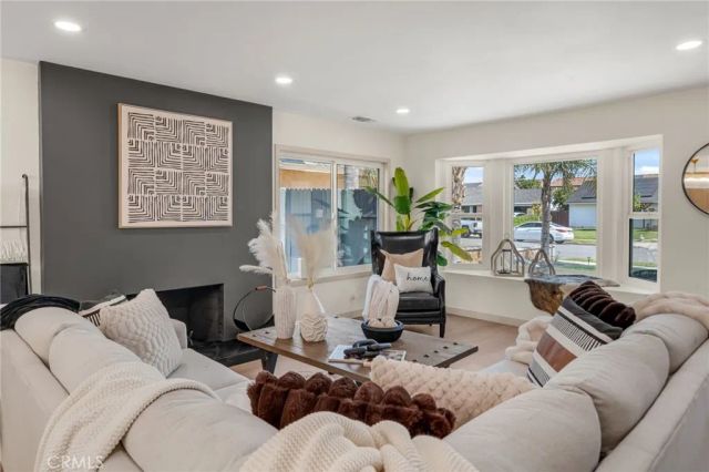 1125 Dover Way, Placentia, CA 92870