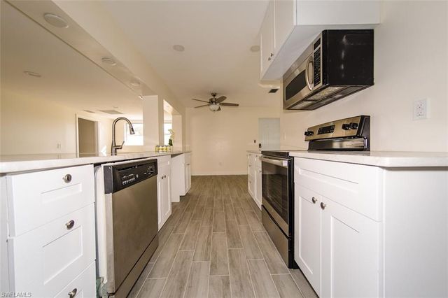 4330 Deleon ST, Fort Myers, FL 33901