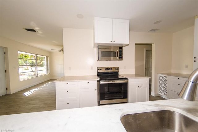 4330 Deleon ST, Fort Myers, FL 33901