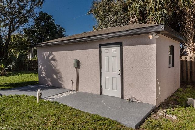 4330 Deleon ST, Fort Myers, FL 33901