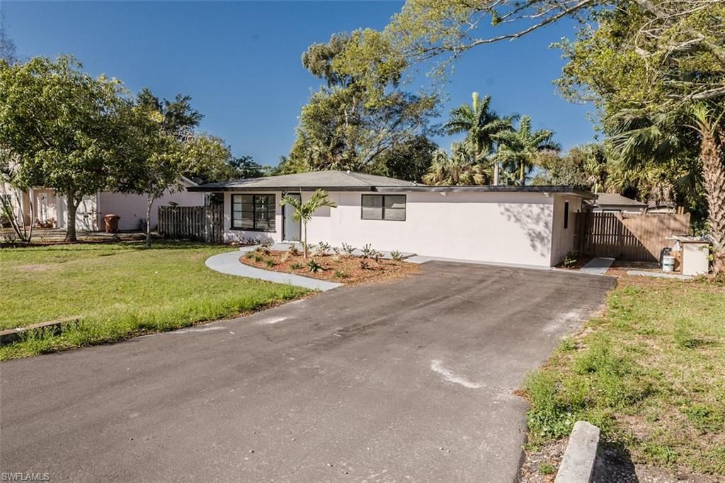 4330 Deleon ST, Fort Myers, FL 33901