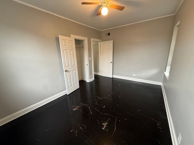 7344 N Damen Avenue 2, Chicago, IL 60645