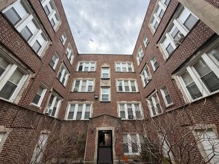 7344 N Damen Avenue 2, Chicago, IL 60645