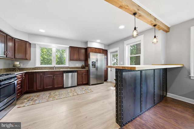 3 WAVERLY RD, Havertown, PA 19083