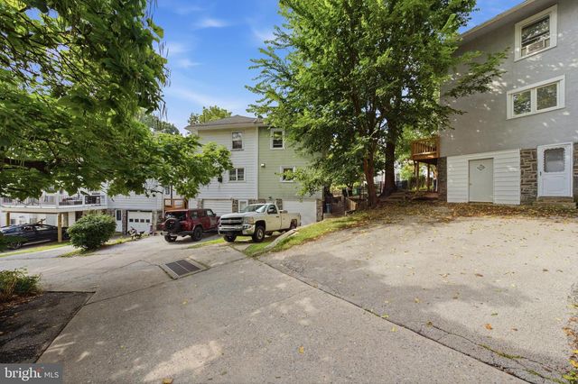 3 WAVERLY RD, Havertown, PA 19083
