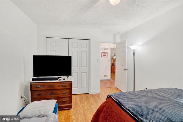 27 JEAN LO WAY, York, PA 17406