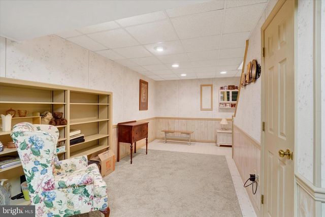 27 JEAN LO WAY, York, PA 17406