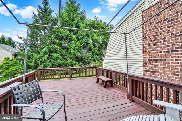 27 JEAN LO WAY, York, PA 17406