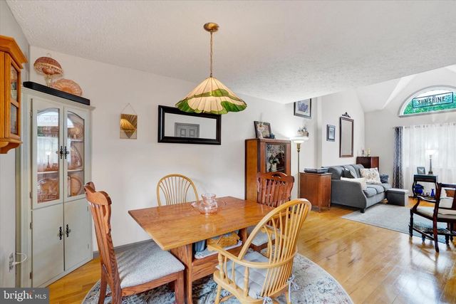 27 JEAN LO WAY, York, PA 17406