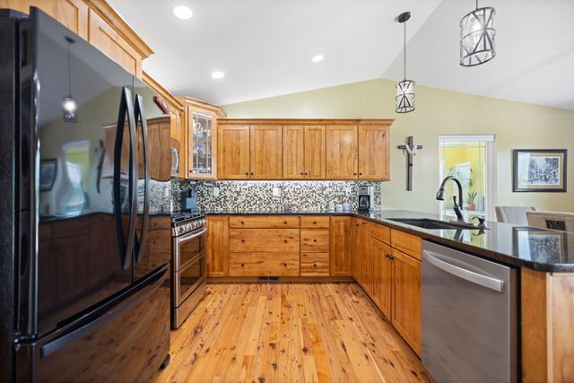 849 Paradise Camp Road, Harrodsburg, KY 40330