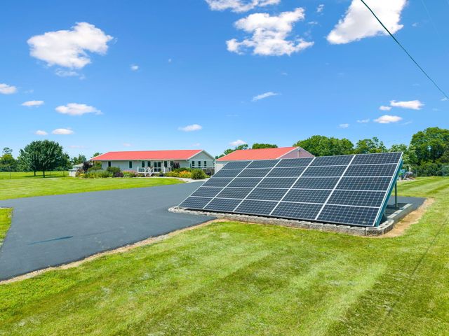849 Paradise Camp Road, Harrodsburg, KY 40330