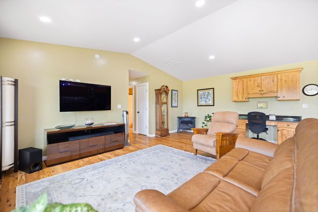 849 Paradise Camp Road, Harrodsburg, KY 40330