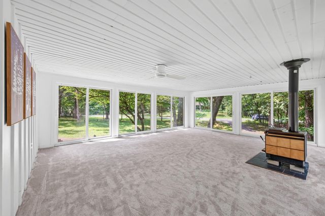 22 Eagle Ridge Road, North Oaks, MN 55127