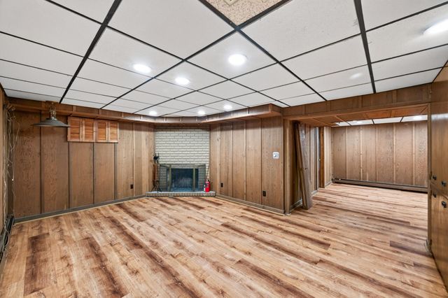 22 Eagle Ridge Road, North Oaks, MN 55127