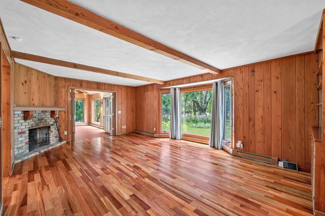 22 Eagle Ridge Road, North Oaks, MN 55127