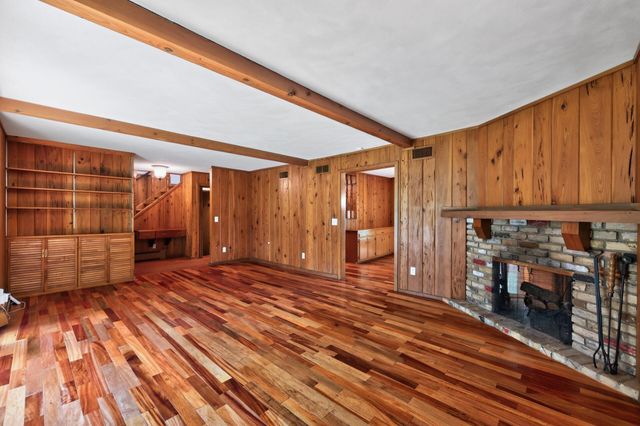 22 Eagle Ridge Road, North Oaks, MN 55127