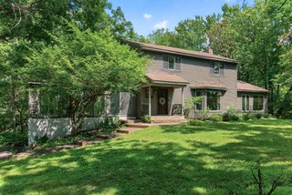 22 Eagle Ridge Road, North Oaks, MN 55127