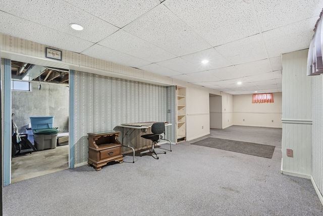 28 Northway Dr, Springfield, MA 01119