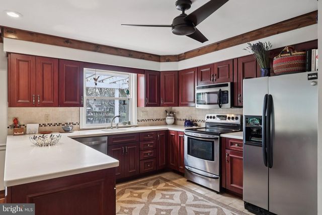 105 ALGONQUIN TRL, Medford Lakes, NJ 08055