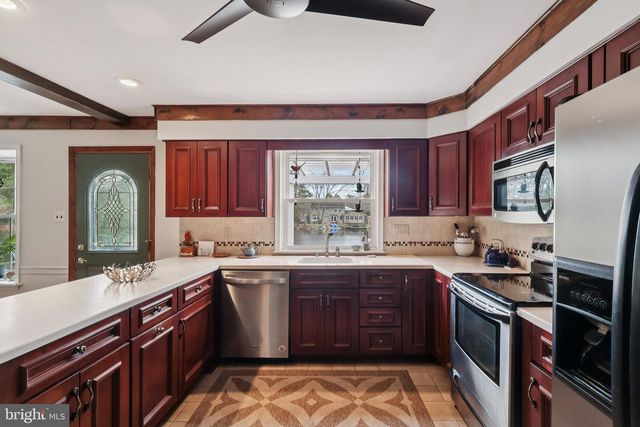 105 ALGONQUIN TRL, Medford Lakes, NJ 08055