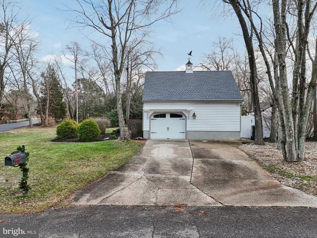 105 ALGONQUIN TRL, Medford Lakes, NJ 08055