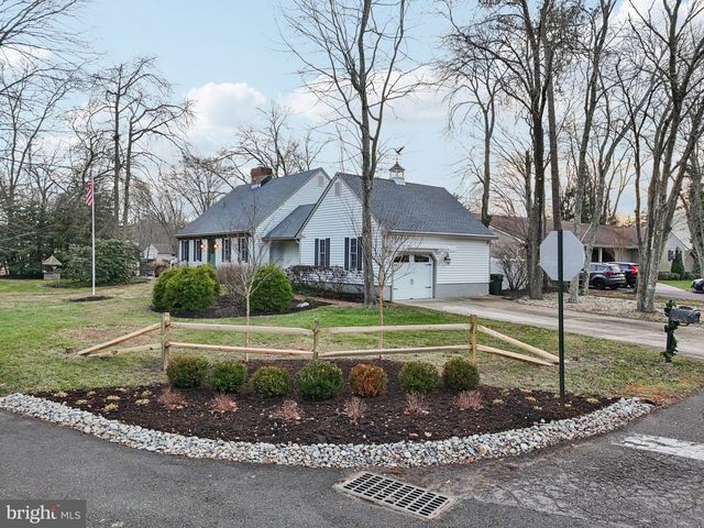 105 ALGONQUIN TRL, Medford Lakes, NJ 08055