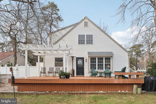 105 ALGONQUIN TRL, Medford Lakes, NJ 08055