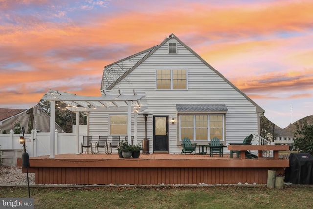 105 ALGONQUIN TRL, Medford Lakes, NJ 08055