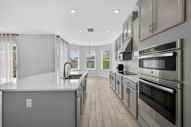 33947 ASTORIA CIRCLE, Wesley Chapel, FL 33545