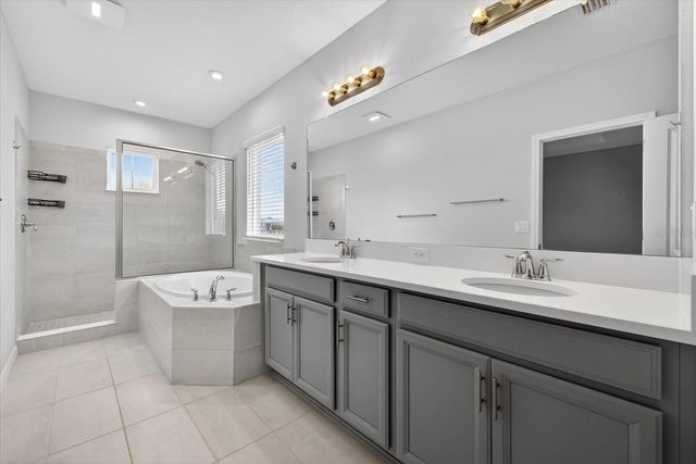 33947 ASTORIA CIRCLE, Wesley Chapel, FL 33545