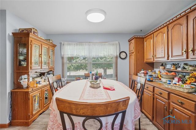 237 Brooke Drive, Oregon, OH 43616