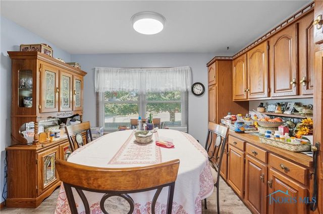 237 Brooke Drive, Oregon, OH 43616