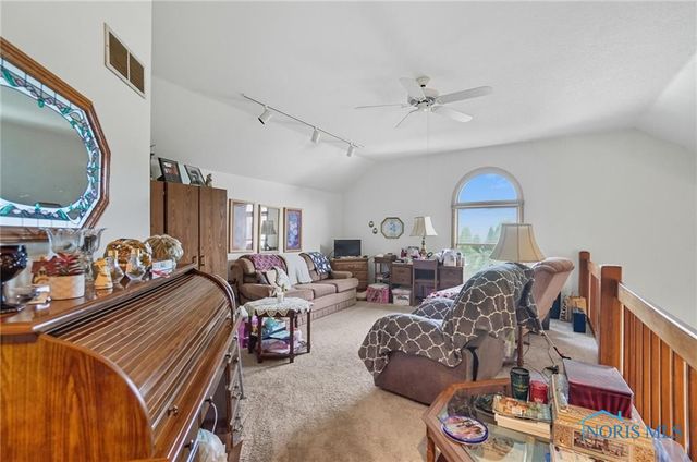 237 Brooke Drive, Oregon, OH 43616