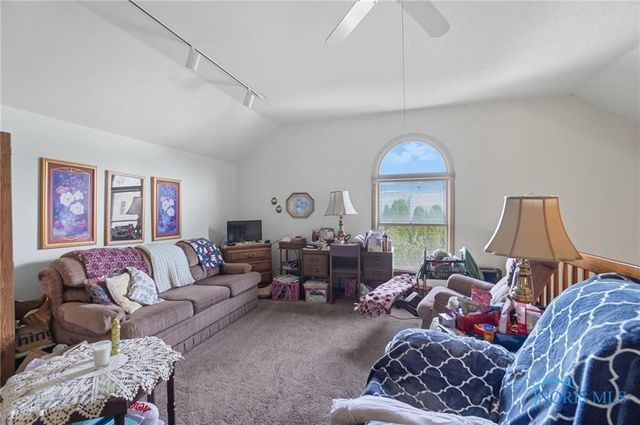 237 Brooke Drive, Oregon, OH 43616