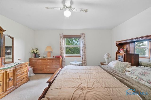 237 Brooke Drive, Oregon, OH 43616