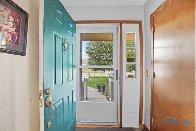 237 Brooke Drive, Oregon, OH 43616