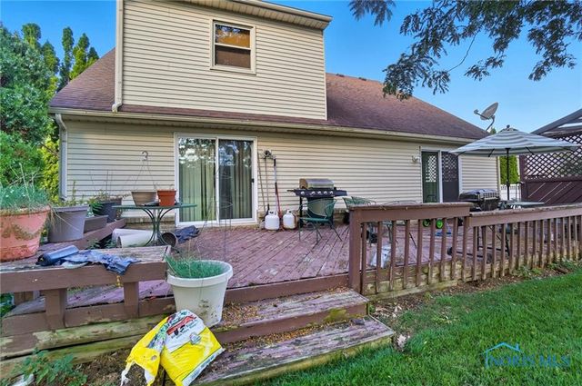 237 Brooke Drive, Oregon, OH 43616