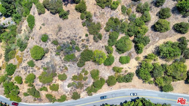 2813 Benedict Canyon Dr, Beverly Hills, CA 90210