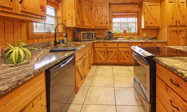 342 RSCR 3345, Emory, TX 75440