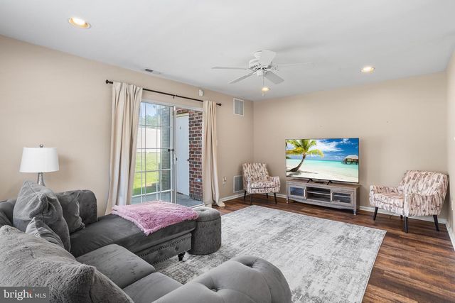 1536 JOHN ADAMS CT, Mays Landing, NJ 08330