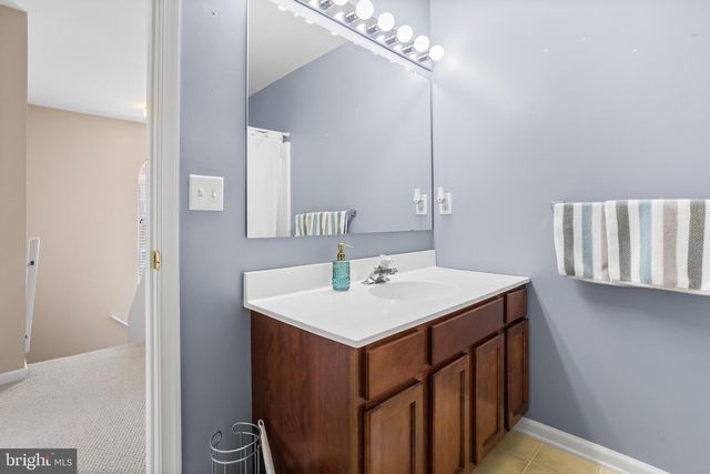 1536 JOHN ADAMS CT, Mays Landing, NJ 08330