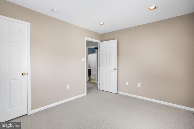 1536 JOHN ADAMS CT, Mays Landing, NJ 08330