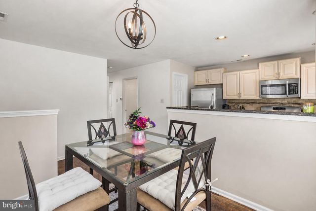 1536 JOHN ADAMS CT, Mays Landing, NJ 08330