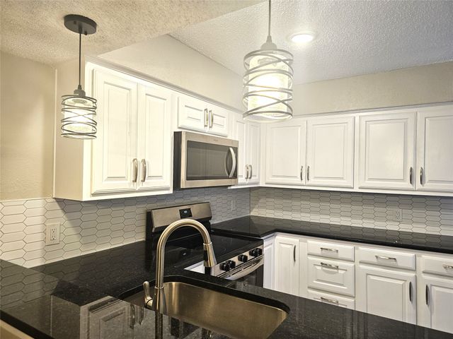 871 Dublin Drive D, Richardson, TX 75080